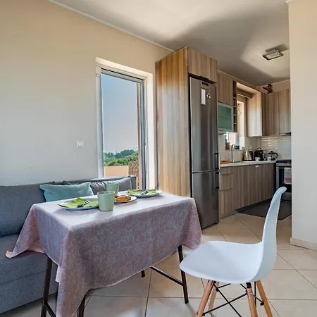 Appartement Naiada Stomio-b